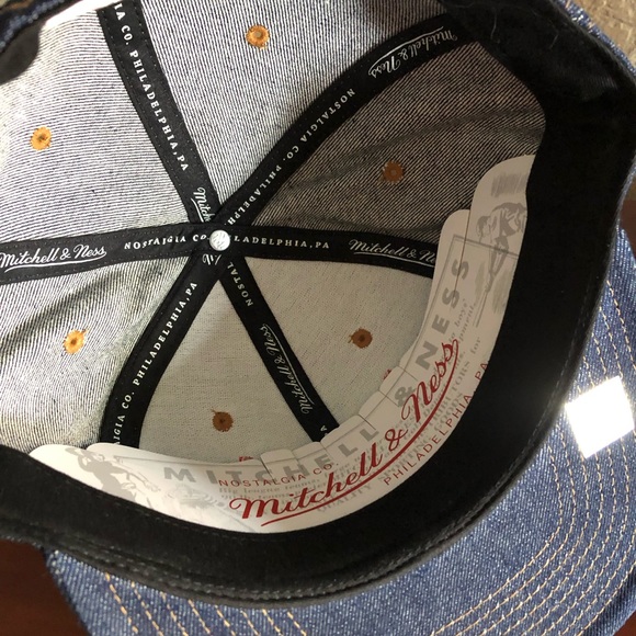 Mitchell & Ness Chicago Bulls Denim Fitted Cap Size 7 3/8 - Picture 7 of 9